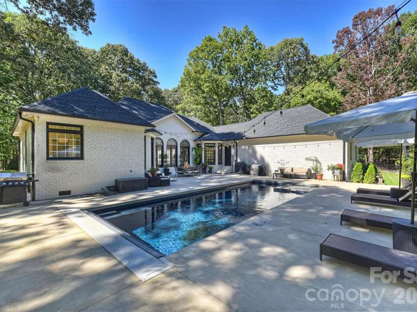 7501 Big Buck Trail, Waxhaw, NC 28173.  MLS# CAR4425295, YatesRealty ID 51709. 