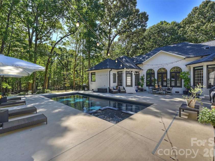 7501 Big Buck Trail, Waxhaw, NC 28173.  MLS# CAR4425295, YatesRealty ID 51709. 