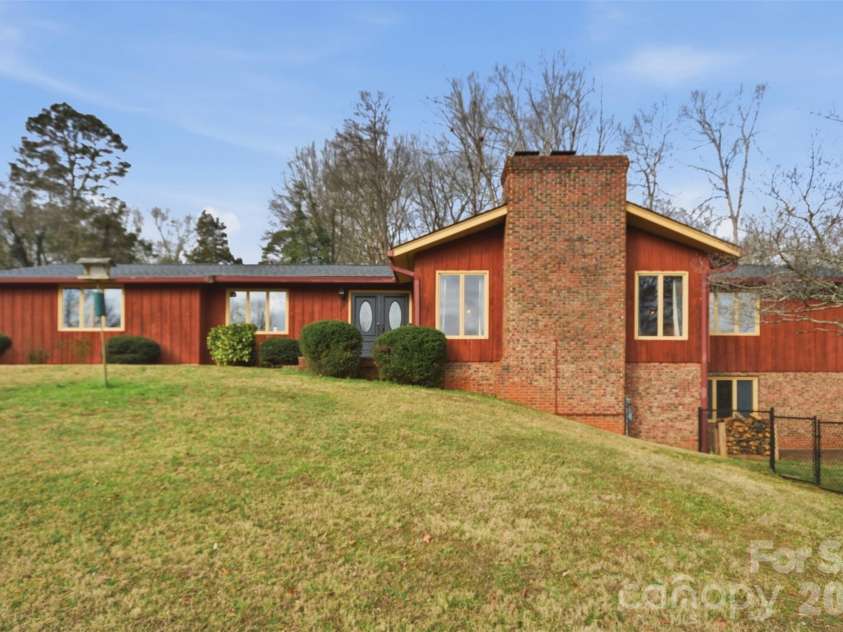 304 Honeysuckle Drive, Rutherfordton, NC 28139.  MLS# CAR4353757, YatesRealty ID 5171. 