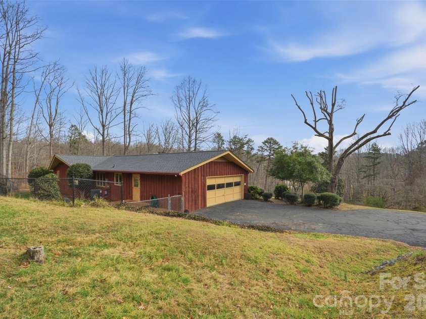 304 Honeysuckle Drive, Rutherfordton, NC 28139.  MLS# CAR4353757, YatesRealty ID 5171. 