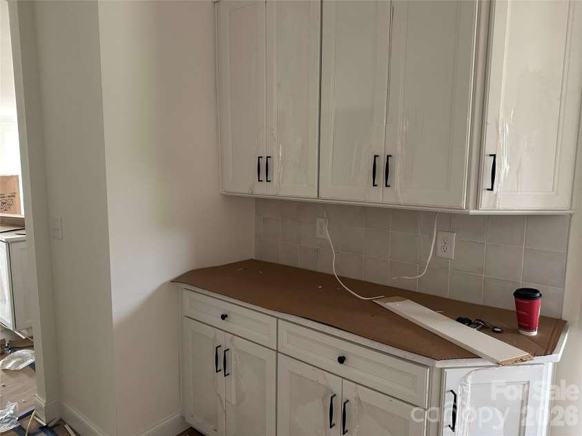 2211 Tabor Road, Sherrills Ford, NC 28673.  MLS# CAR4418148, YatesRealty ID 51711. Kitchen