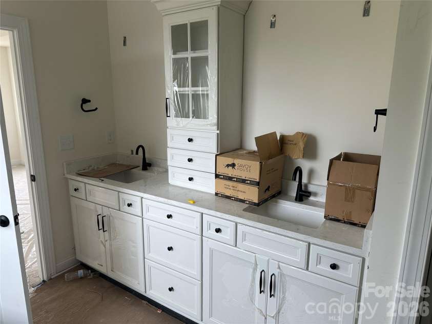 2211 Tabor Road, Sherrills Ford, NC 28673.  MLS# CAR4418148, YatesRealty ID 51711. Primary Bathroom