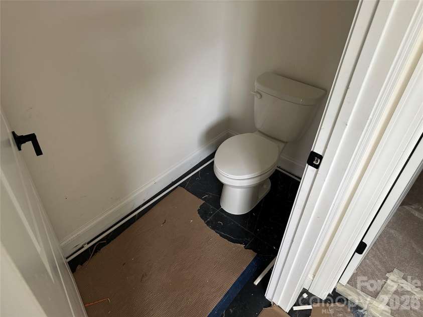 2211 Tabor Road, Sherrills Ford, NC 28673.  MLS# CAR4418148, YatesRealty ID 51711. Primary Bathroom
