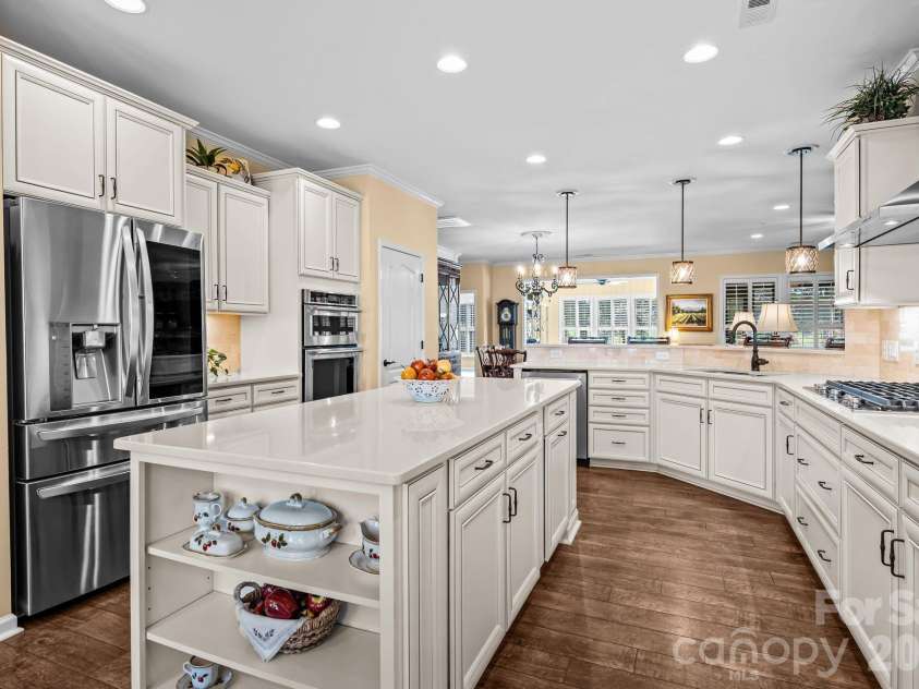 411 Haven Avenue, Fort Mill, SC 29715.  MLS# CAR4425938, YatesRealty ID 51714. Counter space galore for cooking and entertaining