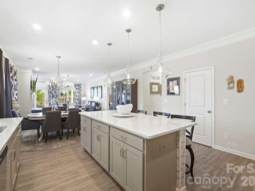 8415 Dumphries Drive, Huntersville, NC 28078.  MLS# CAR4424053, YatesRealty ID 51715. 