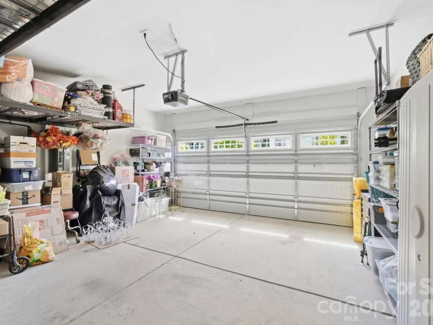 8415 Dumphries Drive, Huntersville, NC 28078.  MLS# CAR4424053, YatesRealty ID 51715. 