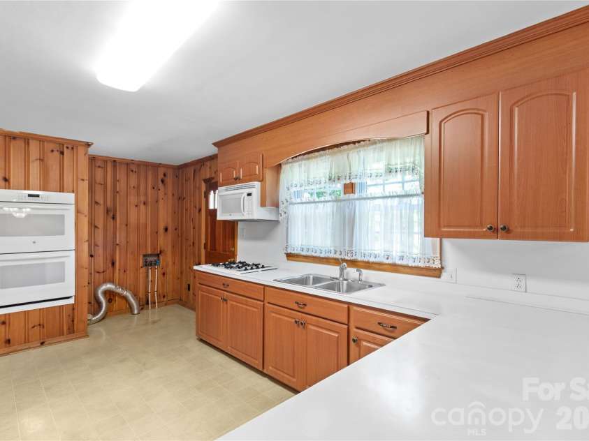 3667 Pageland Highway, Lancaster, SC 29720.  MLS# CAR4425882, YatesRealty ID 51716. 
