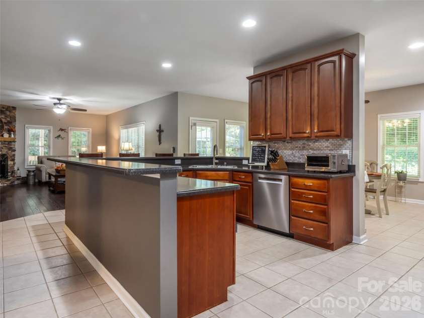 273 Cross Creek Drive, Marion, NC 28752.  MLS# CAR4426202, YatesRealty ID 51717. 
