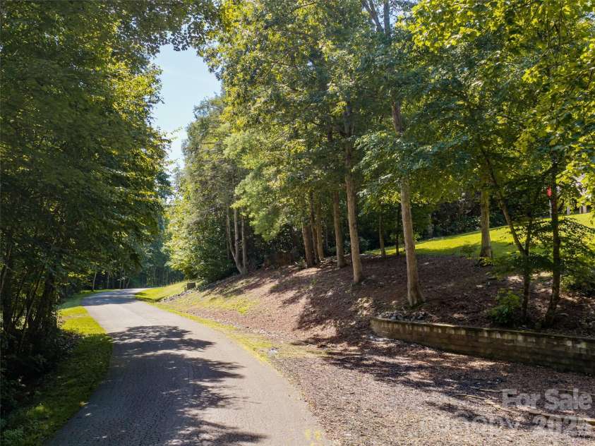 273 Cross Creek Drive, Marion, NC 28752.  MLS# CAR4426202, YatesRealty ID 51717. 