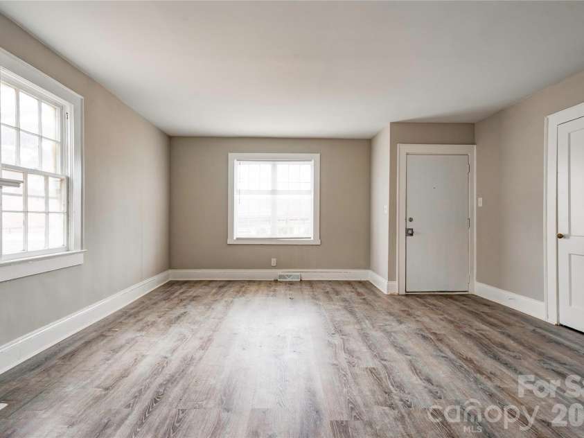 704 Earl Road, Shelby, NC 28150.  MLS# CAR4325482, YatesRealty ID 51717. 