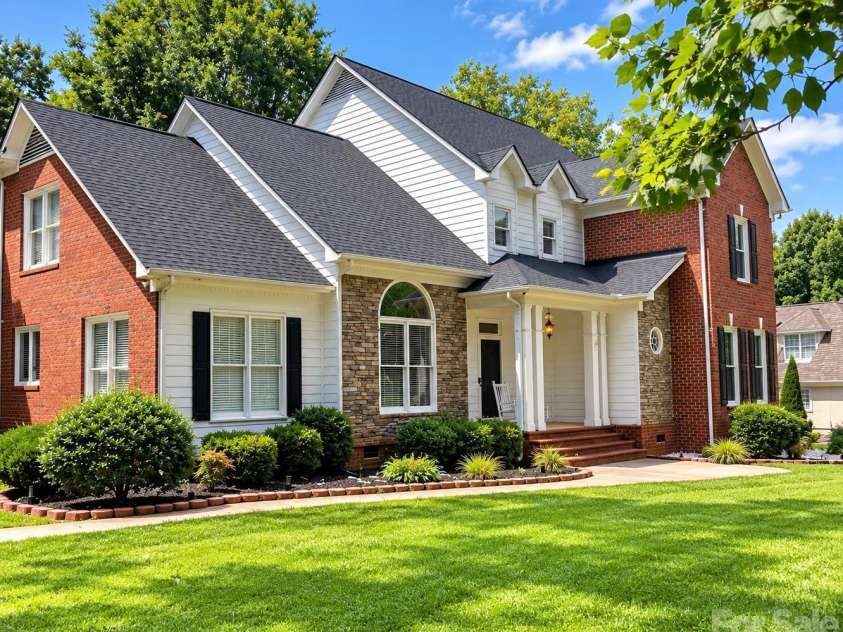 2633 Beulah Church Road, Matthews, NC 28104.  MLS# CAR4425529, YatesRealty ID 51718. 