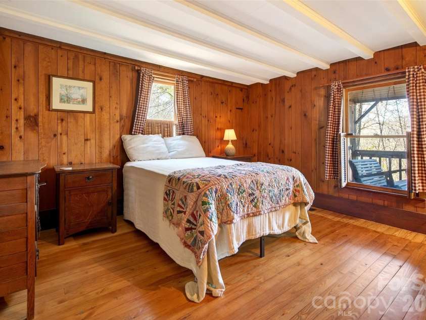 951,953,955,959 NC 9 Highway, Black Mountain, NC 28711.  MLS# CAR4342594, YatesRealty ID 5172. 