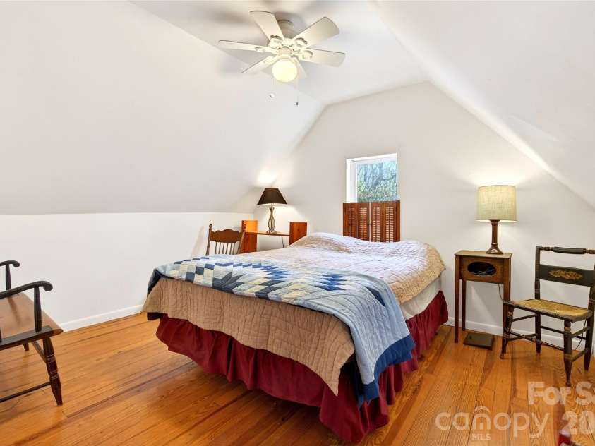 951,953,955,959 NC 9 Highway, Black Mountain, NC 28711.  MLS# CAR4342594, YatesRealty ID 5172. 