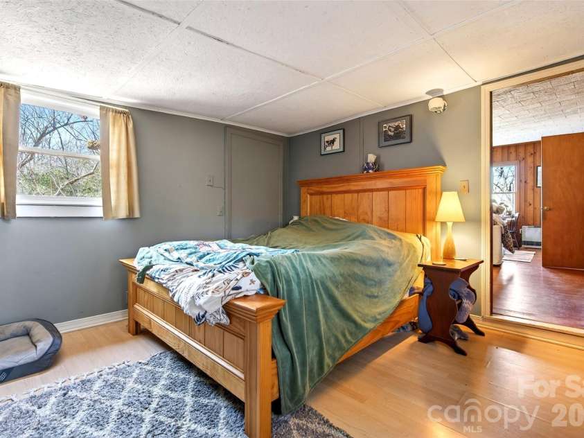951,953,955,959 NC 9 Highway, Black Mountain, NC 28711.  MLS# CAR4342594, YatesRealty ID 5172. 
