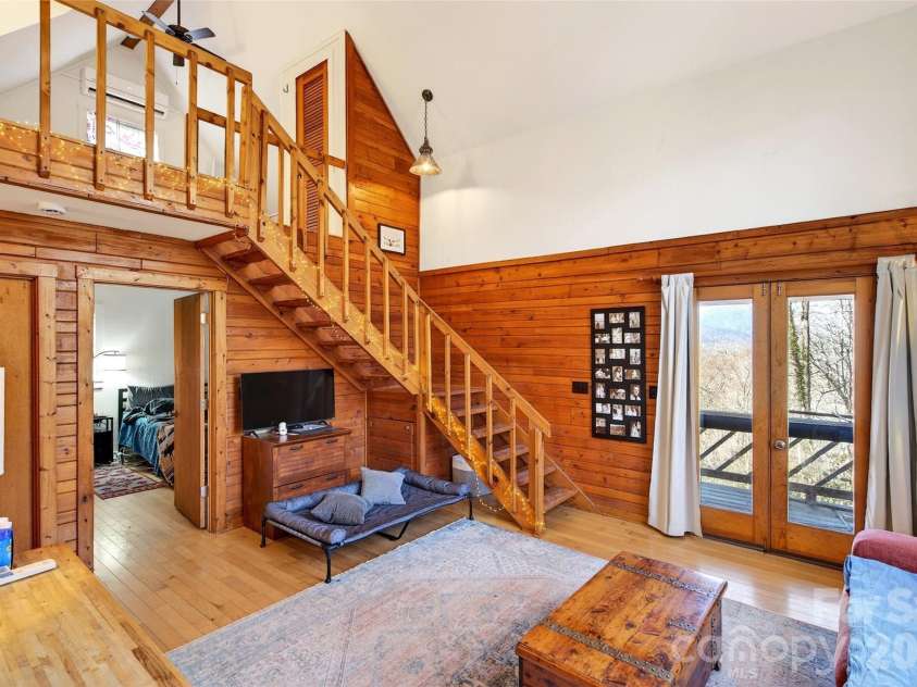 951,953,955,959 NC 9 Highway, Black Mountain, NC 28711.  MLS# CAR4342594, YatesRealty ID 5172. 