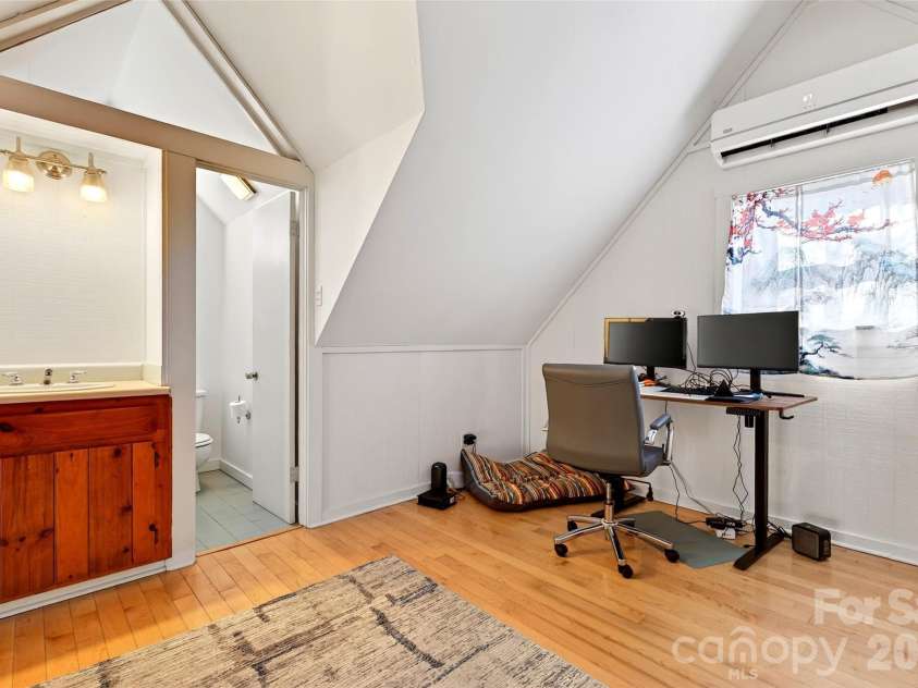 951,953,955,959 NC 9 Highway, Black Mountain, NC 28711.  MLS# CAR4342594, YatesRealty ID 5172. 