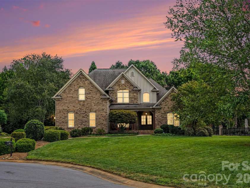 538 Muirfield Way, Salisbury, NC 28144.  MLS# CAR4426211, YatesRealty ID 51720. 