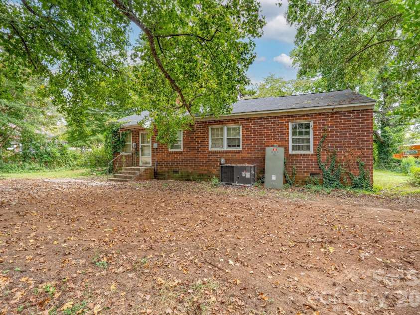 406 McCammon Street, Fort Mill, SC 29715.  MLS# CAR4425690, YatesRealty ID 51723. 