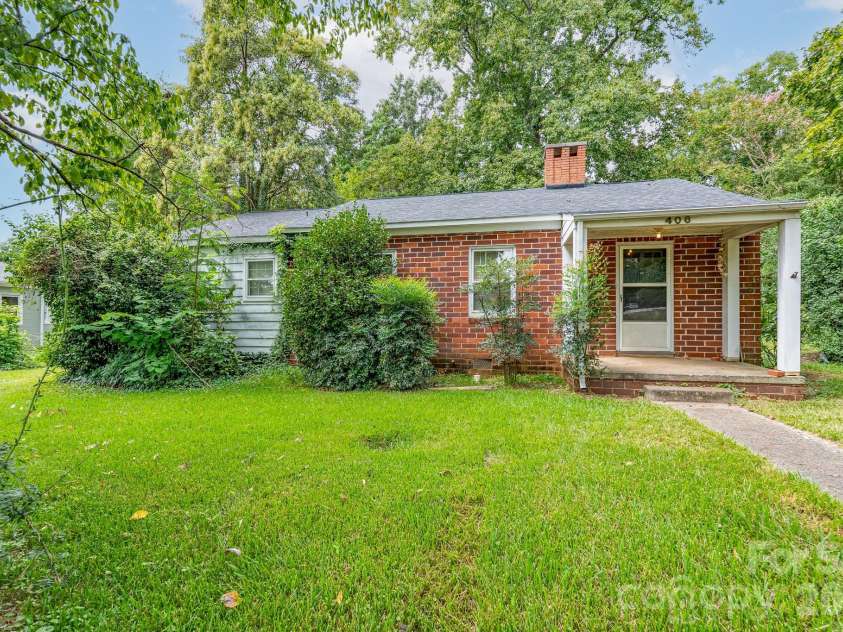 406 McCammon Street, Fort Mill, SC 29715.  MLS# CAR4425690, YatesRealty ID 51723. 