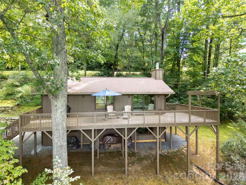 1073 Countryside Drive, Waynesville, NC 28785.  MLS# CAR4425815, YatesRealty ID 51728. 