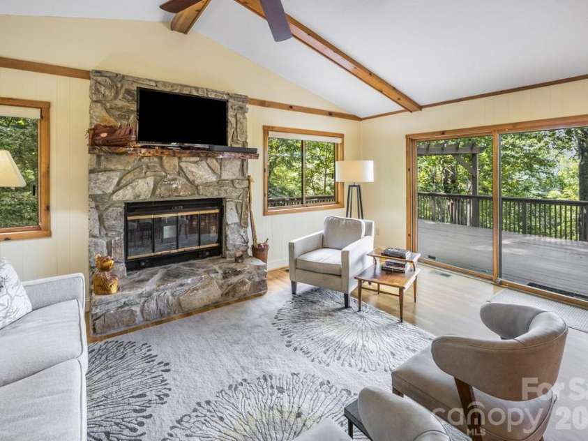 1073 Countryside Drive, Waynesville, NC 28785.  MLS# CAR4425815, YatesRealty ID 51728. 