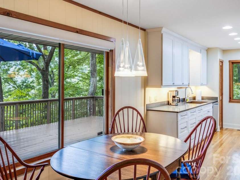 1073 Countryside Drive, Waynesville, NC 28785.  MLS# CAR4425815, YatesRealty ID 51728. 
