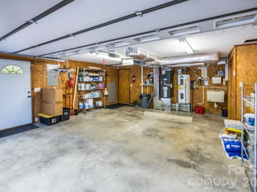 1073 Countryside Drive, Waynesville, NC 28785.  MLS# CAR4425815, YatesRealty ID 51728. 