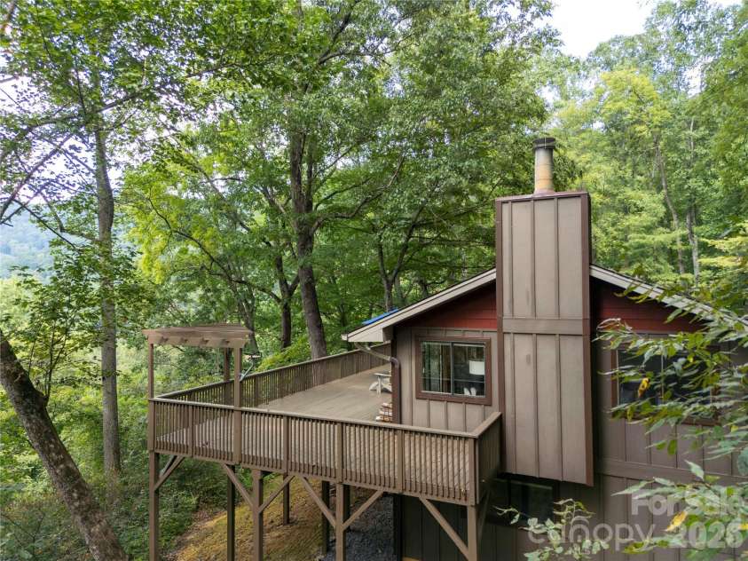 1073 Countryside Drive, Waynesville, NC 28785.  MLS# CAR4425815, YatesRealty ID 51728. 