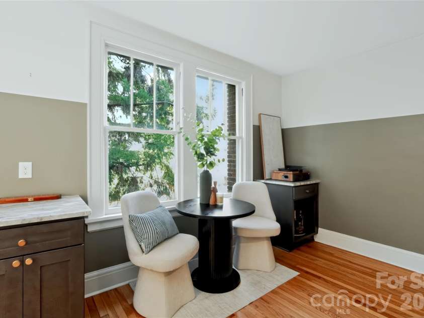 712 Louise Avenue, Charlotte, NC 28204.  MLS# CAR4424706, YatesRealty ID 51729. 