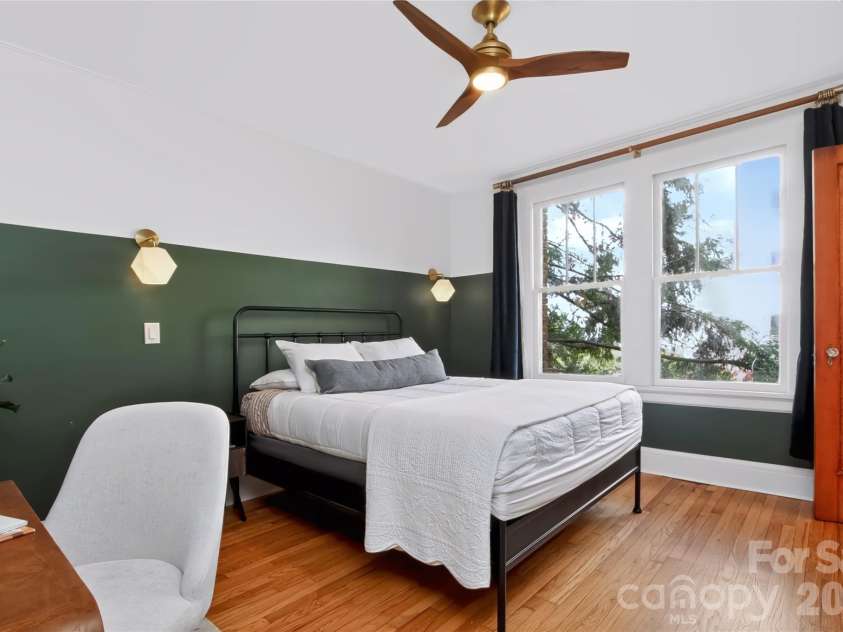 712 Louise Avenue, Charlotte, NC 28204.  MLS# CAR4424706, YatesRealty ID 51729. 