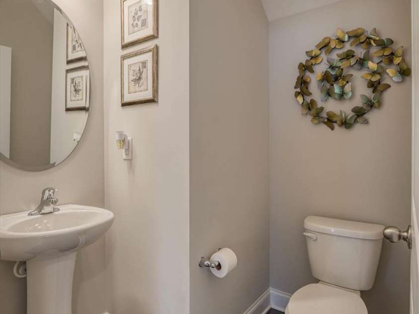 3836 Lake Breeze Drive, Sherrills Ford, NC 28673.  MLS# CAR4216958, YatesRealty ID 5173. 