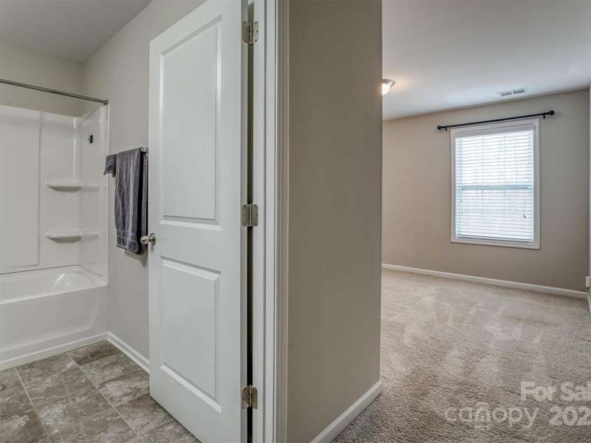 3836 Lake Breeze Drive, Sherrills Ford, NC 28673.  MLS# CAR4216958, YatesRealty ID 5173. 