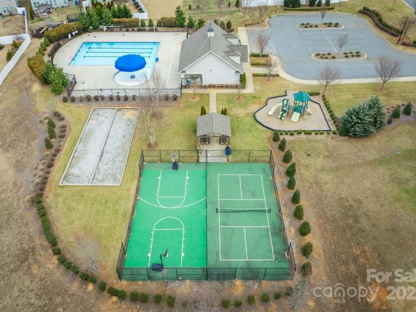 3836 Lake Breeze Drive, Sherrills Ford, NC 28673.  MLS# CAR4216958, YatesRealty ID 5173. 