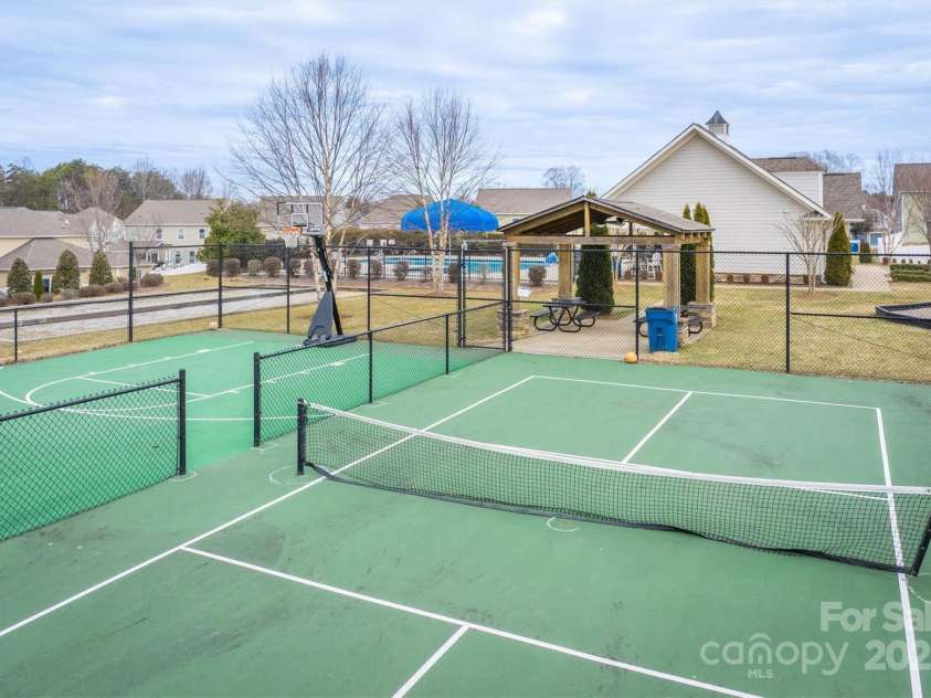 3836 Lake Breeze Drive, Sherrills Ford, NC 28673.  MLS# CAR4216958, YatesRealty ID 5173. 