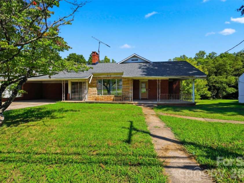 512 1st Street, Conover, NC 28613.  MLS# CAR4423919, YatesRealty ID 51732. 