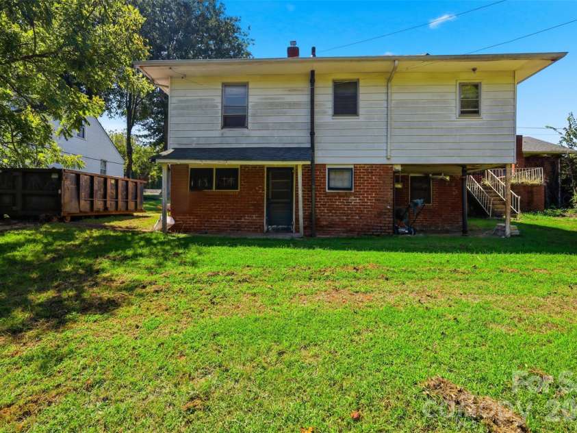 512 1st Street, Conover, NC 28613.  MLS# CAR4423919, YatesRealty ID 51732. 