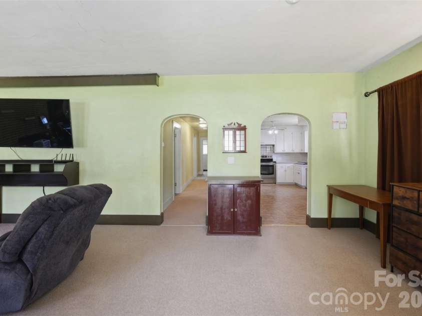 512 1st Street, Conover, NC 28613.  MLS# CAR4423919, YatesRealty ID 51732. 