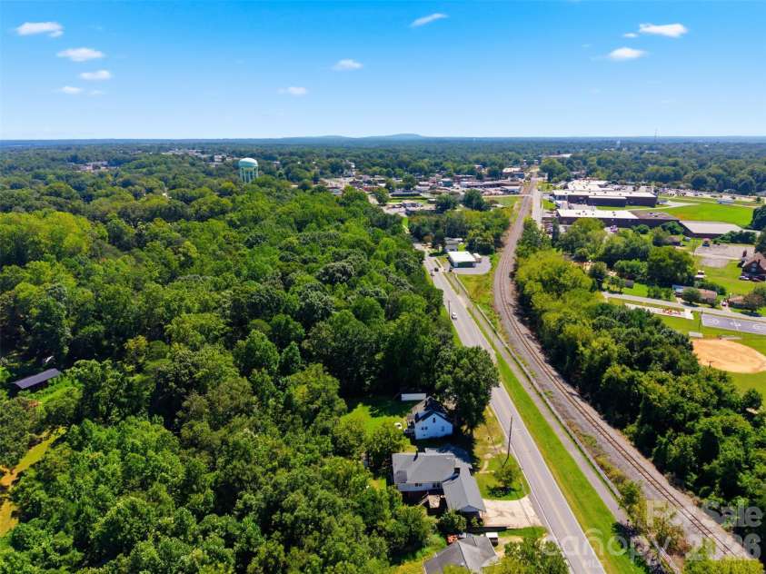 512 1st Street, Conover, NC 28613.  MLS# CAR4423919, YatesRealty ID 51732. 