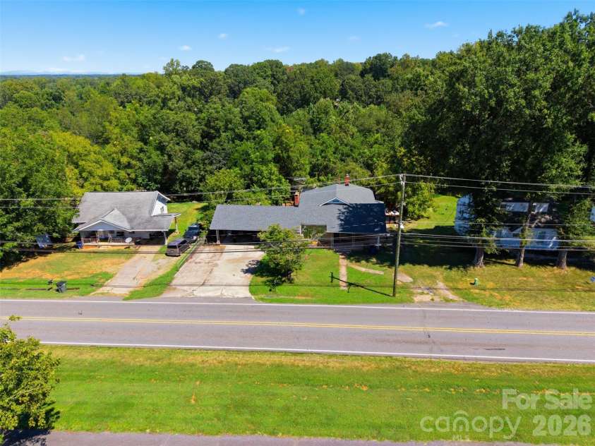 512 1st Street, Conover, NC 28613.  MLS# CAR4423919, YatesRealty ID 51732. 