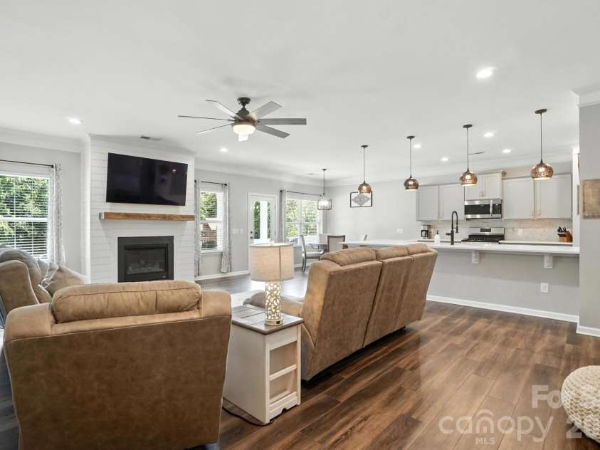 130 Sierra Chase Drive, Statesville, NC 28677.  MLS# CAR4425890, YatesRealty ID 51734. Open View