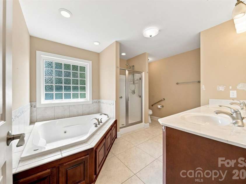 1548 Nazareth Lane, Conover, NC 28613.  MLS# CAR4426103, YatesRealty ID 51735. 