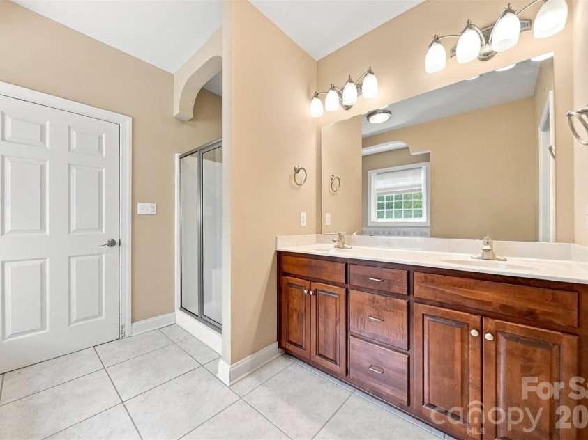1548 Nazareth Lane, Conover, NC 28613.  MLS# CAR4426103, YatesRealty ID 51735. 