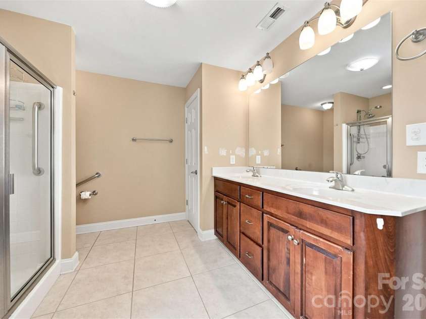 1548 Nazareth Lane, Conover, NC 28613.  MLS# CAR4426103, YatesRealty ID 51735. 
