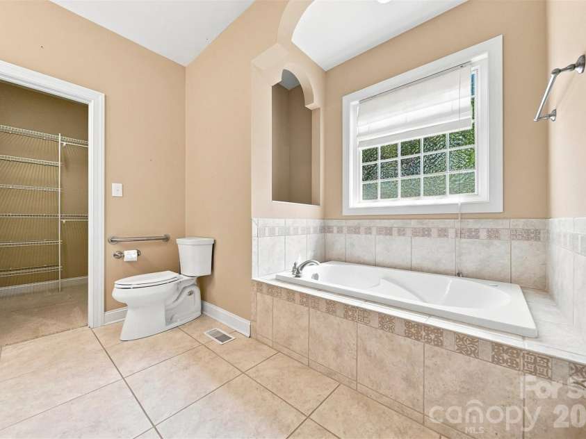 1548 Nazareth Lane, Conover, NC 28613.  MLS# CAR4426103, YatesRealty ID 51735. 
