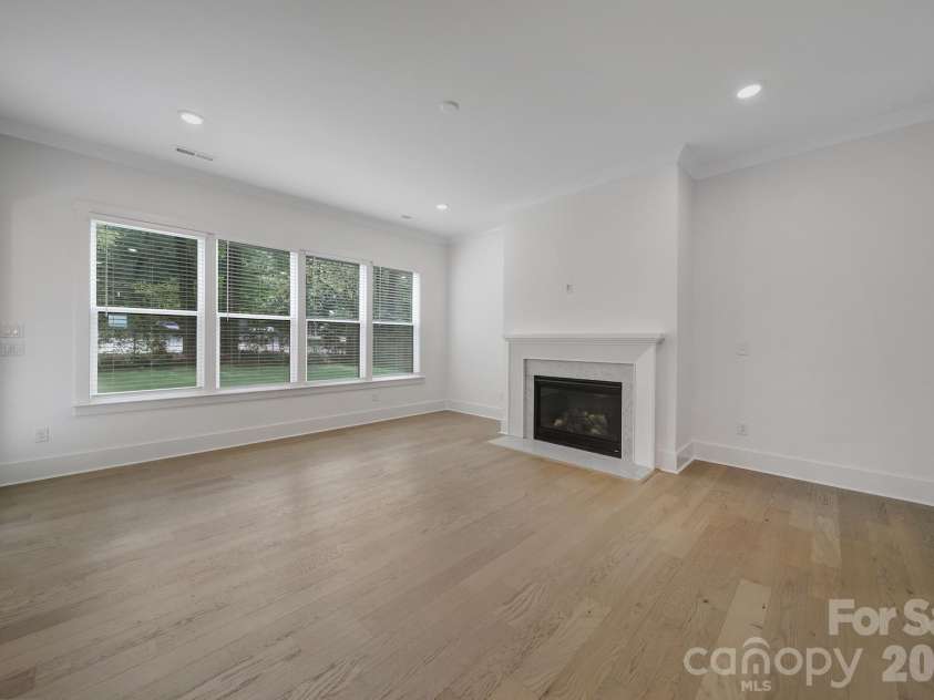 1016 Rockway Drive, Charlotte, NC 28205.  MLS# CAR4423639, YatesRealty ID 51737. 