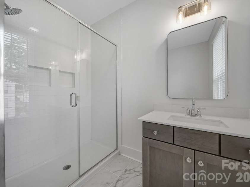 1016 Rockway Drive, Charlotte, NC 28205.  MLS# CAR4423639, YatesRealty ID 51737. 