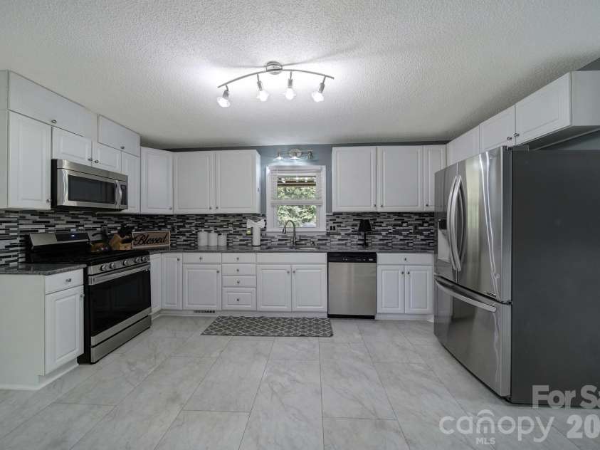 2155 Strawberry Road, Rock Hill, SC 29730.  MLS# CAR4424462, YatesRealty ID 51738. 