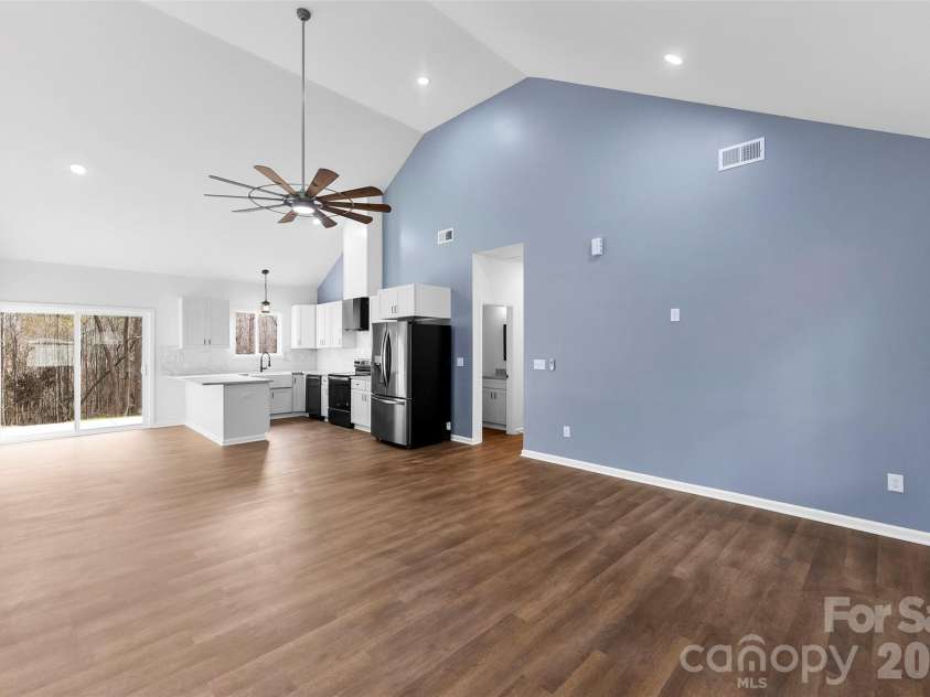 2404 Eleanor Drive, Shelby, NC 28150.  MLS# CAR4329974, YatesRealty ID 5174. 