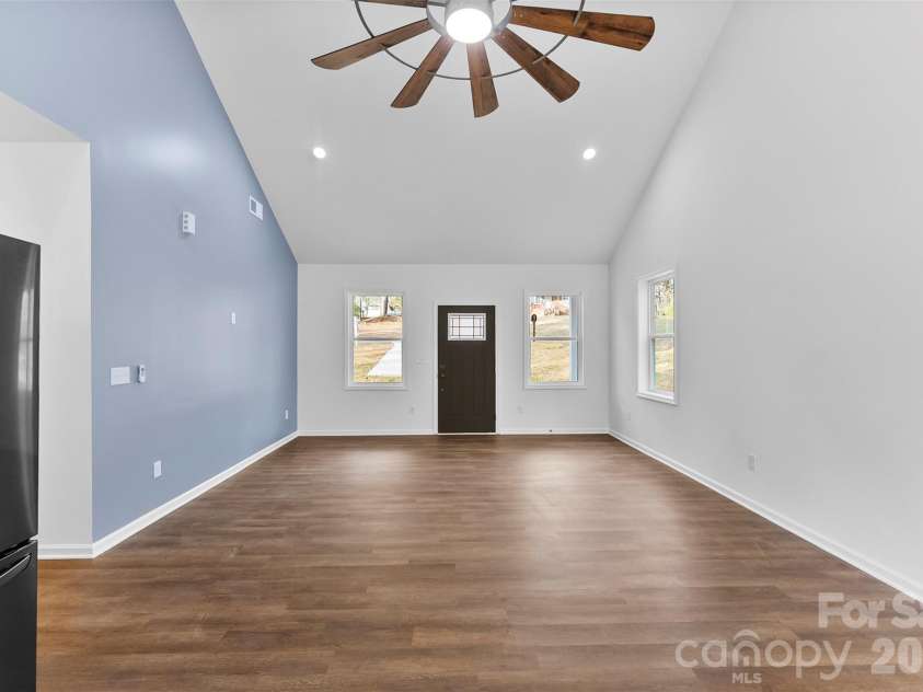2404 Eleanor Drive, Shelby, NC 28150.  MLS# CAR4329974, YatesRealty ID 5174. 