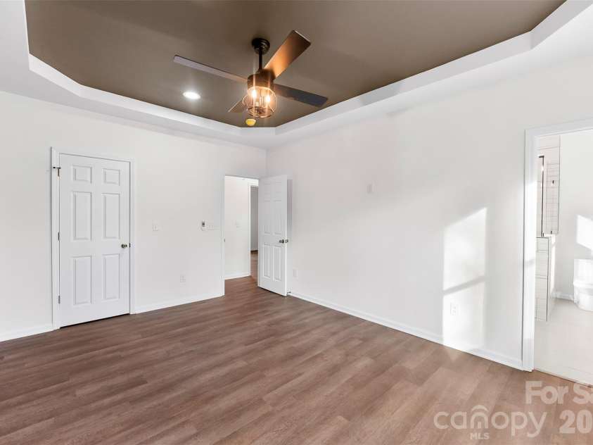 2404 Eleanor Drive, Shelby, NC 28150.  MLS# CAR4329974, YatesRealty ID 5174. 